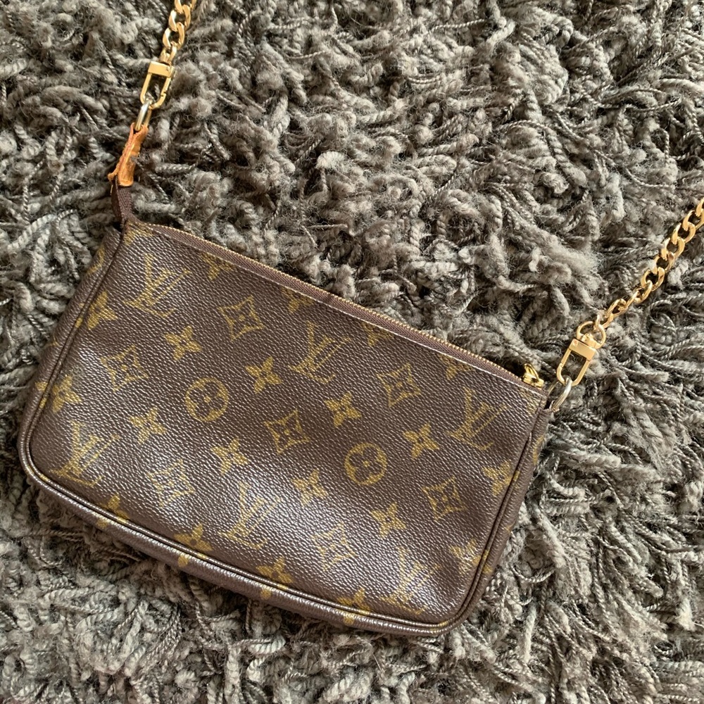 louis vuitton crossbody
